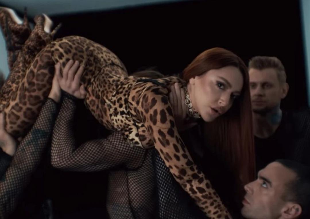hadise 2
