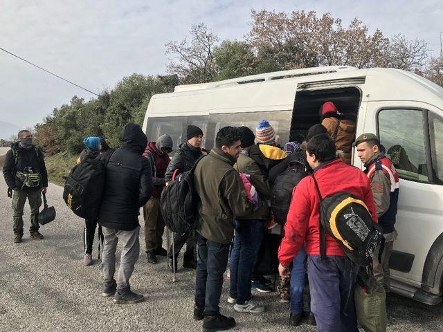 &Ccedil;anakkale&rsquo;de 34 ka&ccedil;ak yakalandı 3