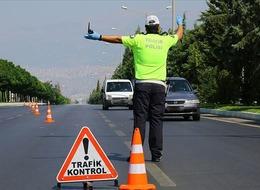 Trafik cezaları ve radar düzenlemesi AK Parti MYK'da gündeme geldi: "Rakamların üzerinden yeniden geçelim"