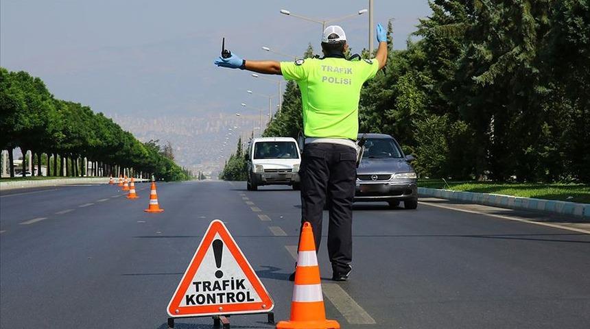Trafik cezaları ve radar düzenlemesi AK Parti MYK'da gündeme geldi: "Rakamların üzerinden yeniden geçelim"