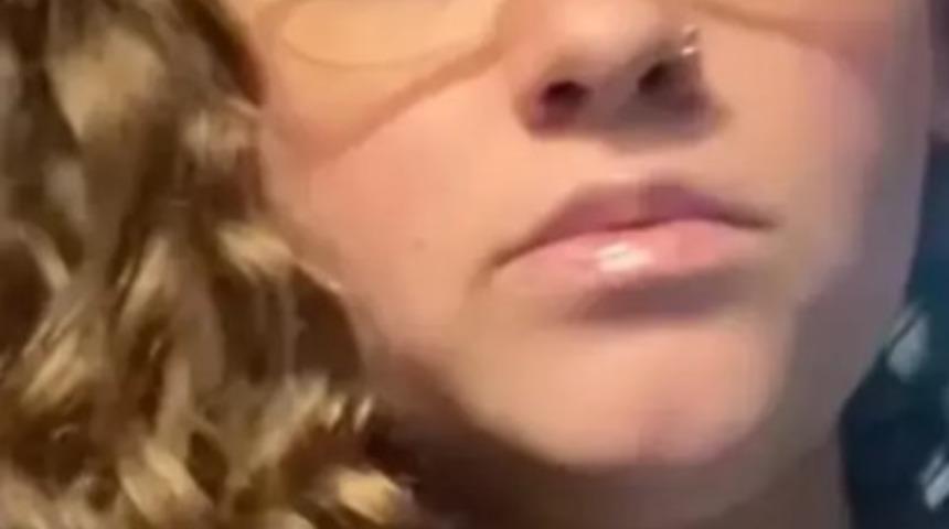 Tırnaklarının boyu 1.2 metre! Sosyal medyada gündem yarattı: İnsanların en merak ettiği soruları böyle yanıtladı