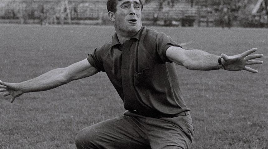 Türk futbolunun ilk amigosu Orhan Erpek hayatını kaybetti