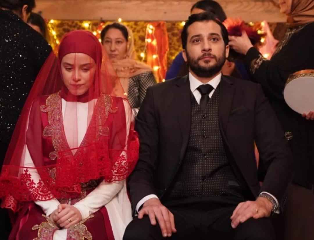  İlayda Alişan ve Alp Navruz tam not aldı! Piyasa dizisi konusu ne, oyuncuları kimler? Piyasa nerede çekildi, gerçek hikaye mi? 2