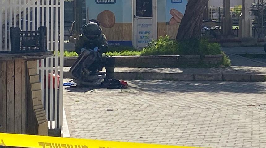 Film sahnesi gibi olay: Sokakta duran valizden şüphelendiler ihbar ettiler! Valiz fünye ile sokakta patlatıldı… 