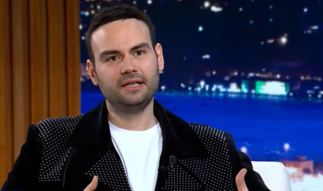 Esra Bilgiç ile yaşadığı aşkla gündemdeydi! Faruk Sabancı maddiyat açıklamasıyla dikkat çekti 3