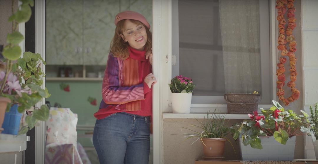 Bahar karakterinin içimizi açan rengarenk kombinleri 1