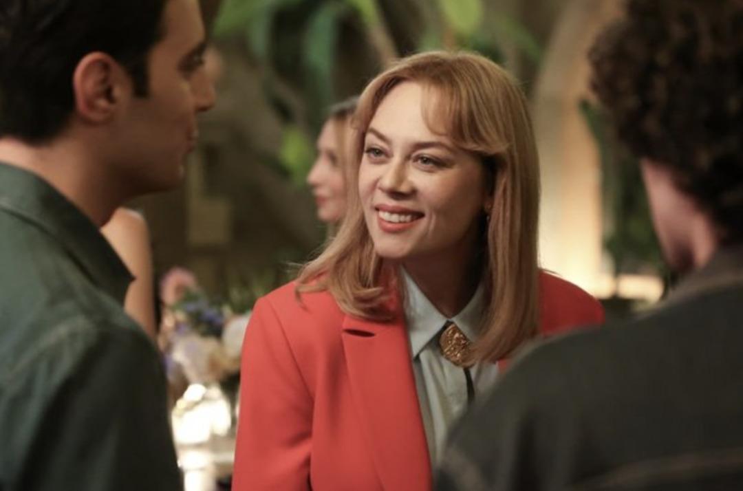 Bahar karakterinin içimizi açan rengarenk kombinleri 8