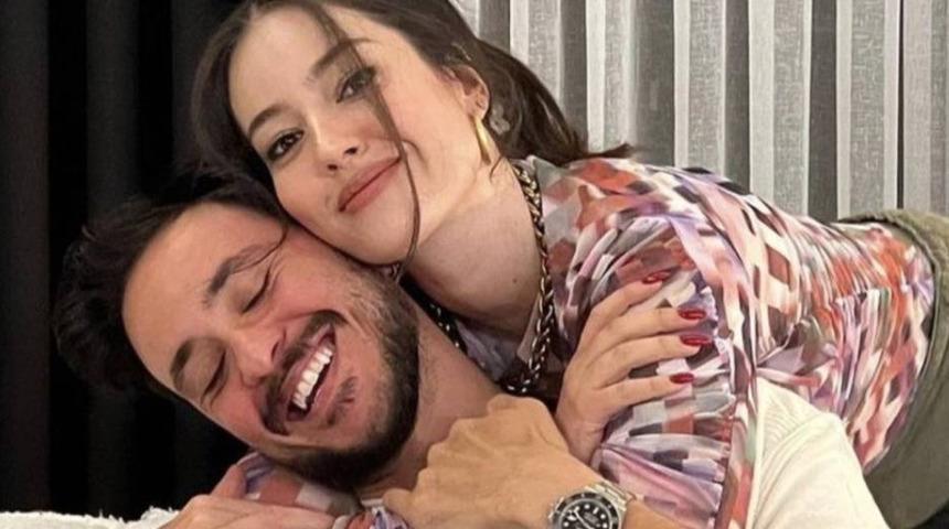 Anıl Altan ile boşanacağı konuşuluyor! Pelin Akil 'Yeni ben' diyerek imajını paylaştı