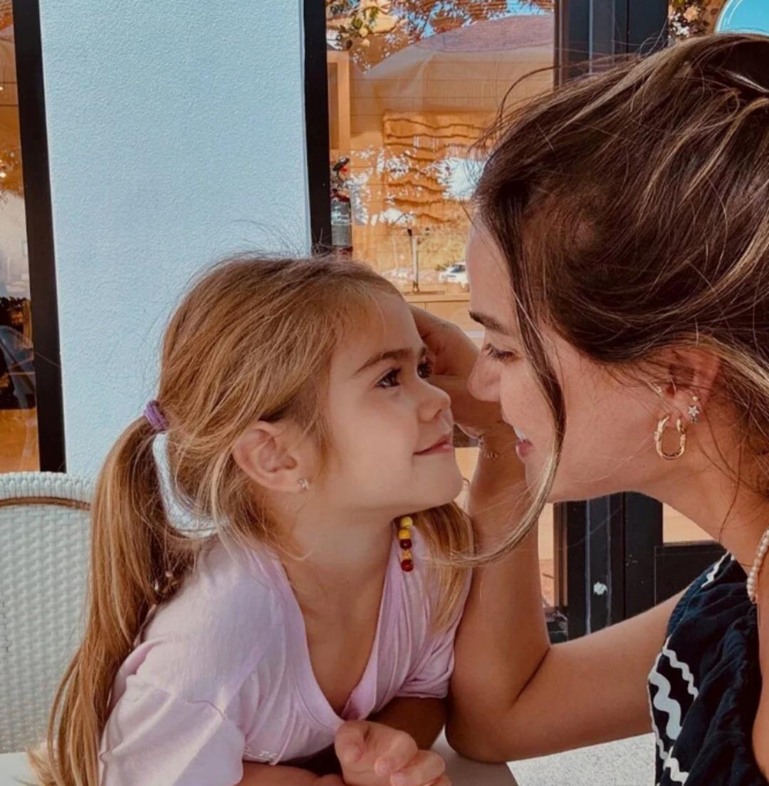 Ceyda Ateş Rosalinda dizinin yıldızı Thalia ile tanıştı! İşte Thalia nın son hali 1