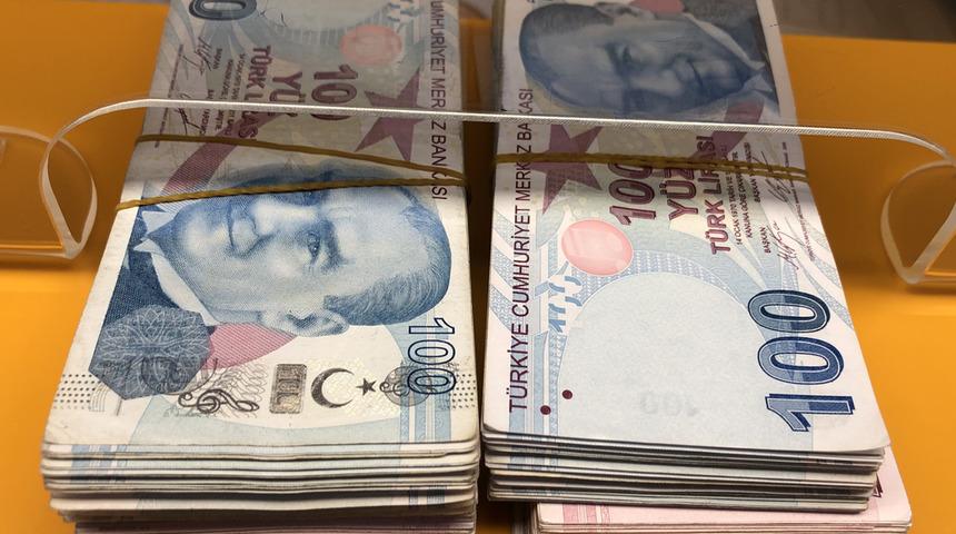 Emekliler için 'En fazla bir ay içinde...' diyerek açıkladı! Merakla beklenen banka promosyonunda artış tahmini