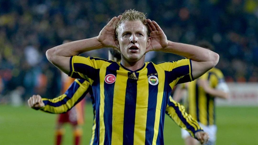 Derbide attığı gol sonrası yaptığı ikonik sevinç ile akıllara kazınmıştı! Taraftarın sevgilisi Dirk Kuyt tan Galatasaray derbisi için mesaj... Taraftara seslendi 1