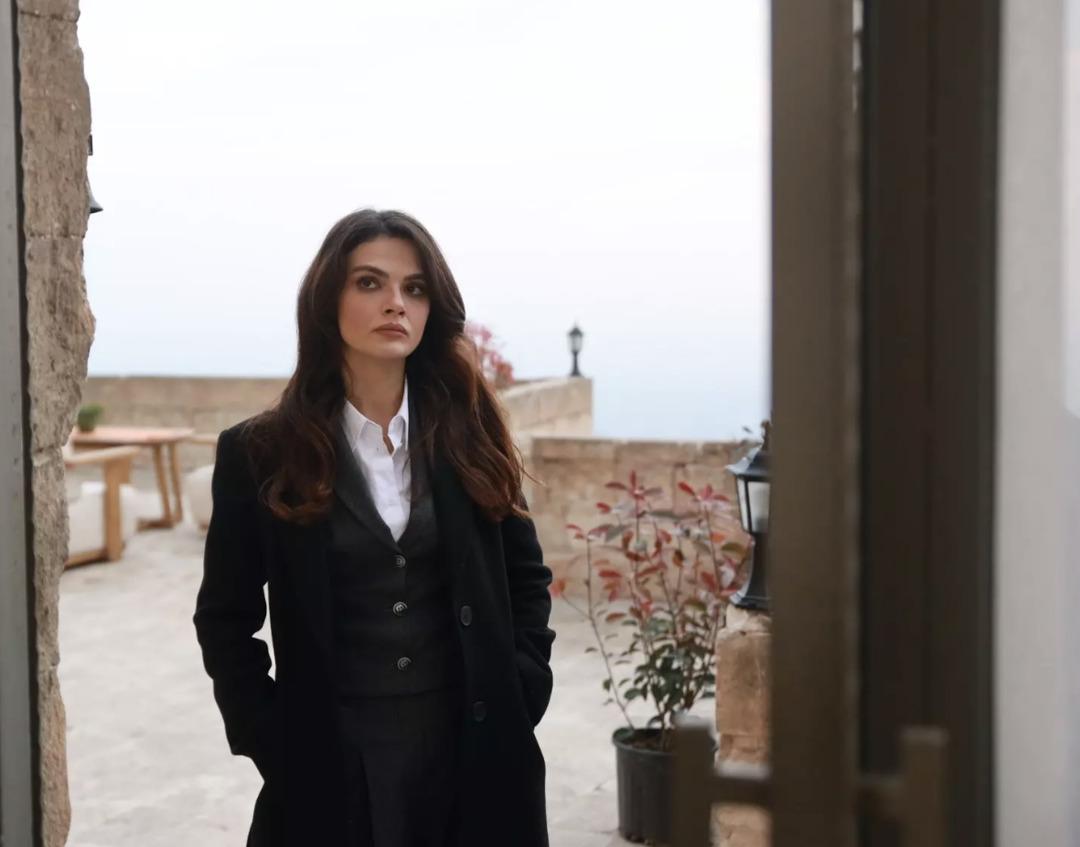 Uzak Şehir Alya’nın bu zamana kadar yaptığı en iyi kombinler… 5