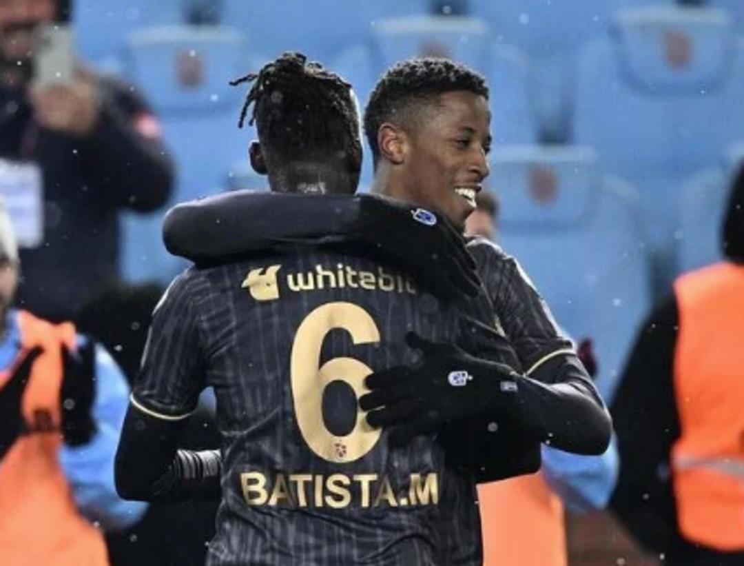 Kar,  Fırtına yı durduramadı! Trabzonspor Gaziantep FK yı 3-2 mağlup etti! Banza duble yaptı 1