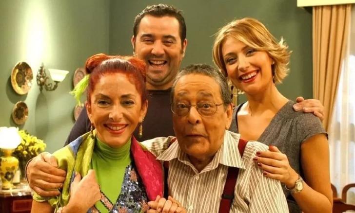 Şimdi de en sevdiğin Türk komedi dizisini soralım. 👇