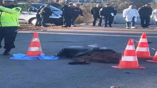 Drag pistinde ölüm yarışı! Beton bariyerlere çarptılar... Biri öldü, diğeri ağır yaralandı