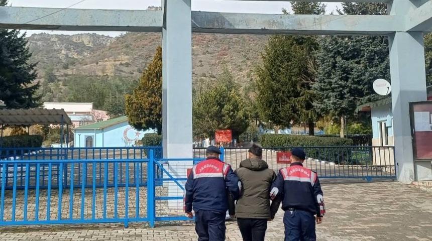 Bilecik'te boşandığı eşine nafaka yatırmadığı öne sürülen kişi tutuklandı