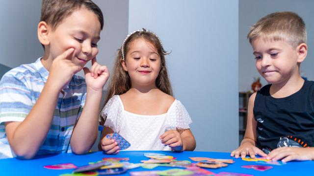 Çocuğunuzun zekasını geliştiren 6 basit oyun (Evde oynanabilen)