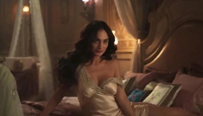  Şakir Paşa Ailesi'nin yıldızından cesur pozlar! 