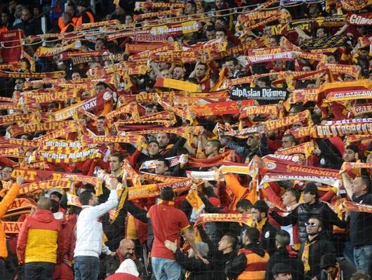 Stada gelen Galatasaray taraftarları bir notla karşılaştı!