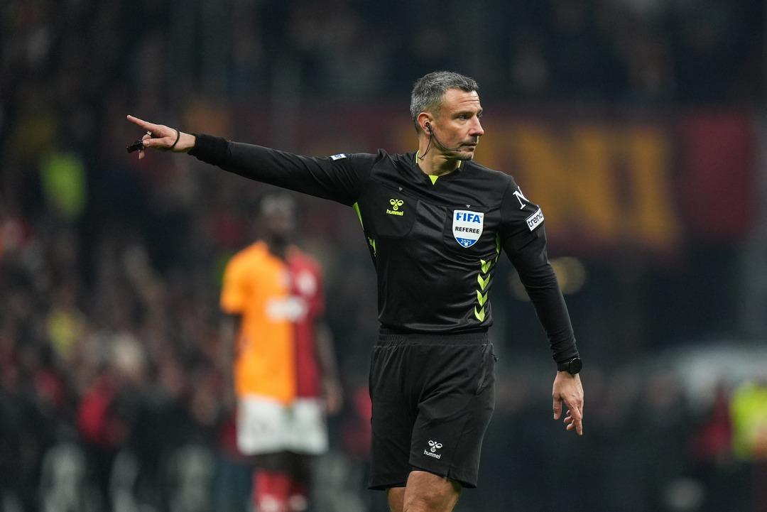 Rıdvan Dilmen den Fenerbahçe ye Galatasaray karşısındaki oyunu nedeniyle büyük eleştiri! "Tarihe geçecek bir derbi" 1