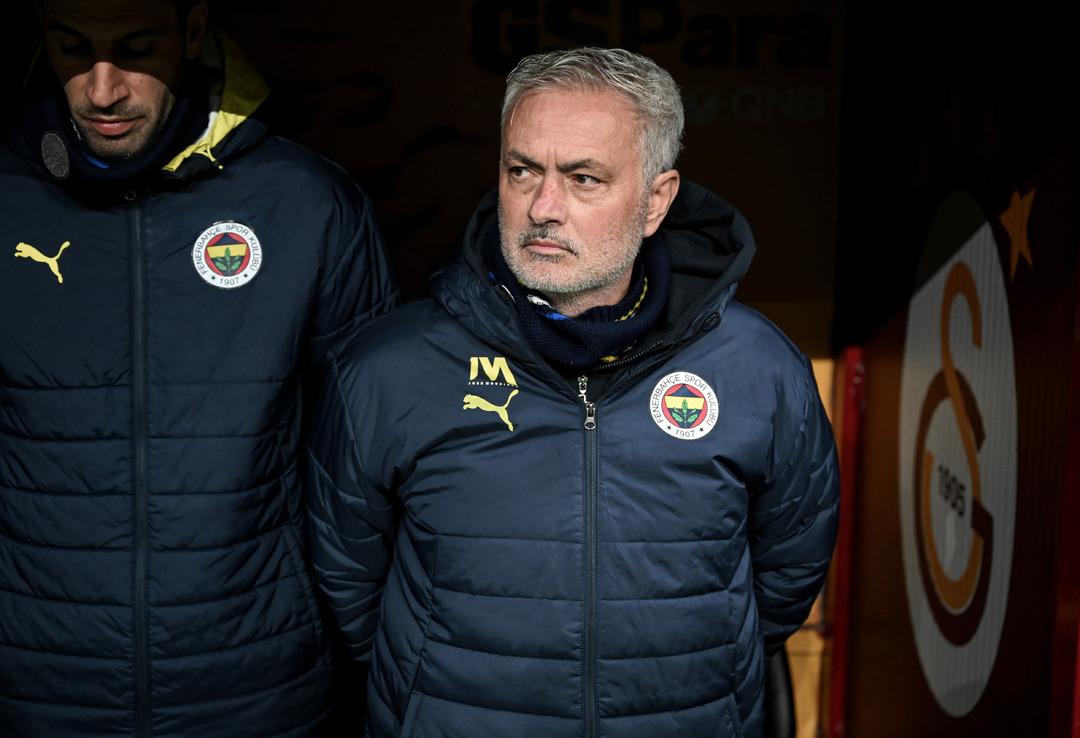 AA-20250224-37156802-37156793-GALATASARAY_FENERBAHCE