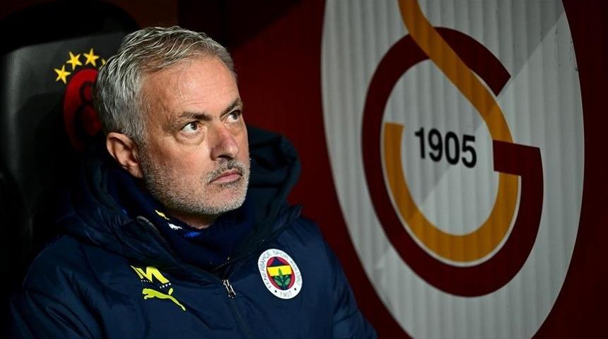 Fenerbahçe'den kovulmuştu! Jose Mourinho'dan sosyal medyada olay hareket! Sarı-Lacivertli camiayı çok kızdırdı...