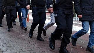 Son dakika! Hem emniyette hem TSK'da dev operasyon! Çoğu görevde 200'ye yakın şüpheli için gözaltı kararı...