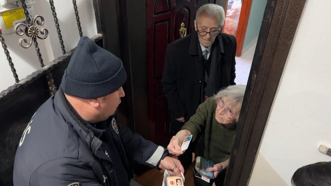 91 yaşındaki adamdan 87 yaşındaki eşine sitem! Endişeli gözlerle takip etti:  Hayatımı mahvettin  5