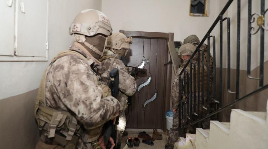 Mersin'de tefecilik operasyonunda 7 şüpheli tutuklandı