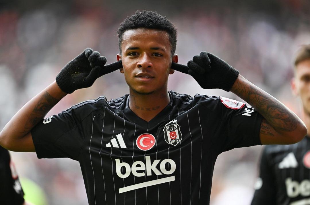 Kenny Arroyo dan harika başlangıç! Siftahı yaptı... 10 un hakkını verdi 1