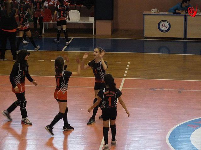 Gazipaşa Ortaokulu Küçük Kızlar Voleybol Takımı il şampiyonu oldu