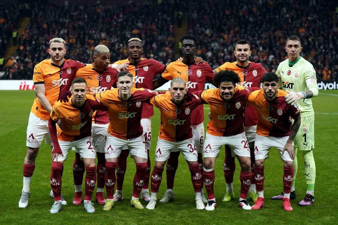 Rıdvan Dilmen den canlı yayında Galatasaraylı yıldız için itiraf! "Fenerbahçe nin yerinde olsam alırdım" 2