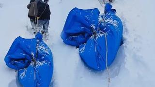 Yer: Artvin! Sosyal medya ayağa kalktı: Cansız bedeni brandaya sarıldı, iple çekilerek götürüldü