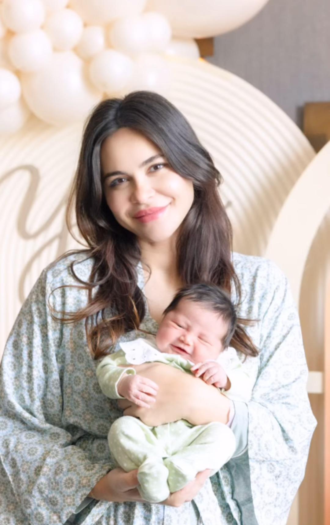 Zeynep Sever Demirel doğum sürecini anlattı! Bakın kaç kilo almış 4
