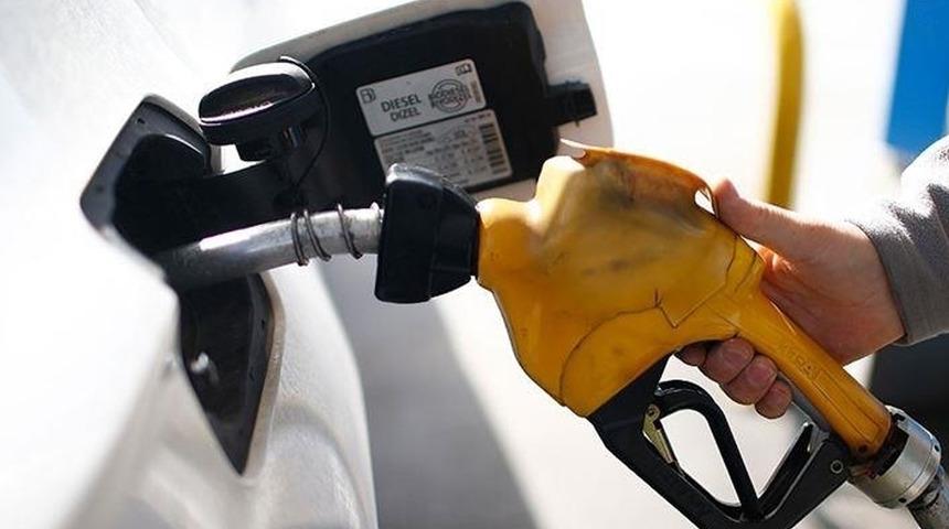 Beklenen indirim geldi! Akaryakıtta tabela değişti (27 Şubat Perşembe güncel akaryakıt benzin - motorin fiyatları)