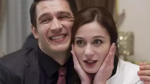 Berna Koraltürk sessiz sedasız boşandı! İddialı pozu dikkat çekti