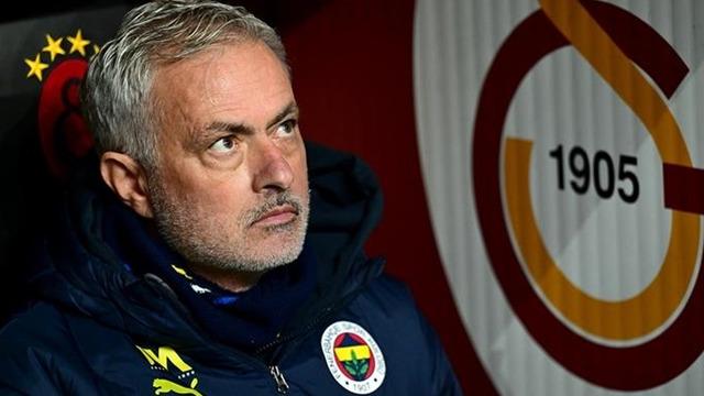 Galatasaray cephesinden Mourinho açıklamaları peş peşe geliyor! Ben bir insanım, maymun değilim