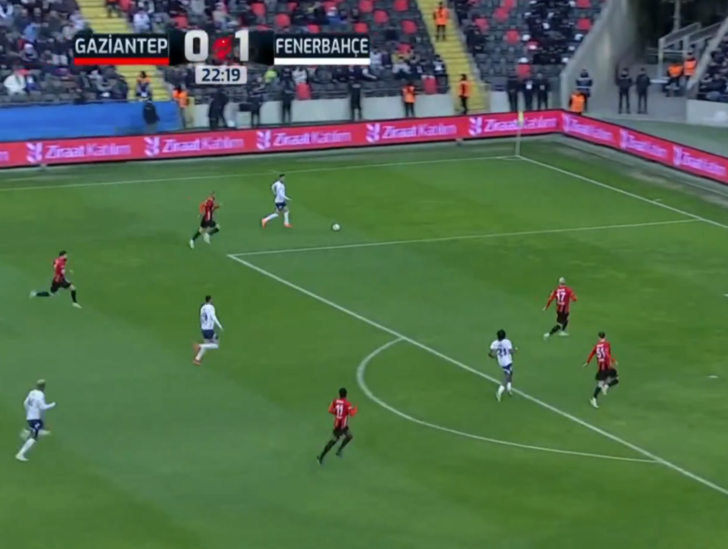 En Nesyri kupada da bildiğiniz gibi! Kariyer golünü attı, spiker bile şaştı: En Nesyri hava yolları!  G2