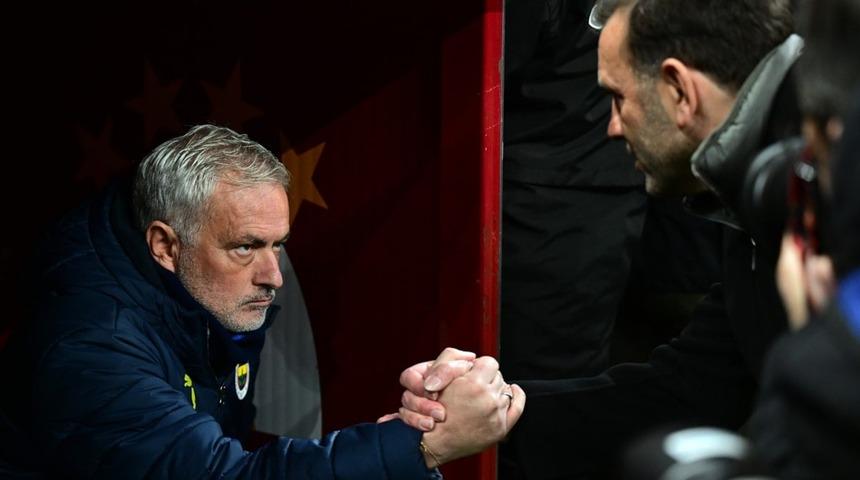 Galatasaray-Fenerbahçe derbisinin faturası belli oldu! İşte Jose Mourinho ve Okan Buruk'a verilen cezalar