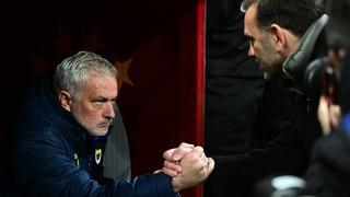 Galatasaray-Fenerbahçe derbisinin faturası belli oldu! İşte Jose Mourinho ve Okan Buruk'a verilen cezalar