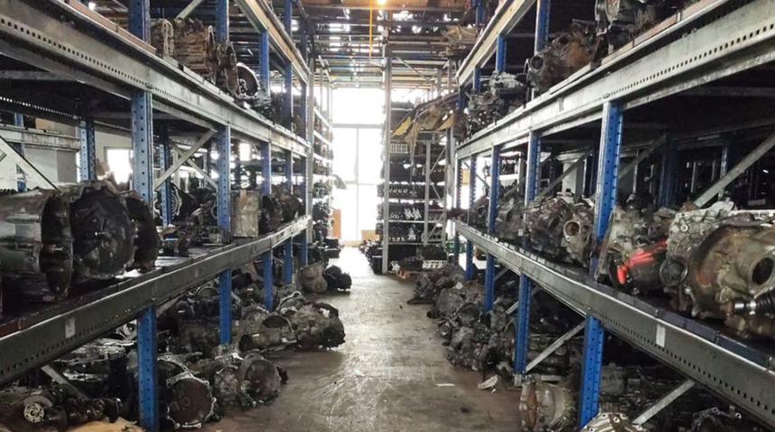 Türkiye'ye kaçak oto yedek parçaları getiriyorlardı! Değeri dudak uçuklattı: Ankara merkezli 3 ilde operasyon