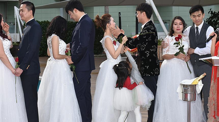 Bu şirkette evlenmezsen kovuluyorsun! Çin'de bir şirket düşen evlilik oranını arttırmak için ilginç bir yola başvurdu