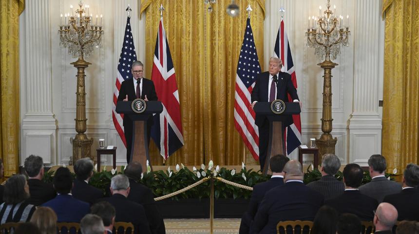 İngiliz Başbakan Starmer ABD'de! Salon buz kesti: Dünya Trump'ın o çıkışını konuşuyor... "Bu kadar yeter..."