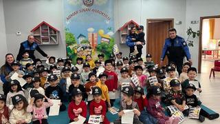 Emniyetten çocuklara güvenlik eğitimi