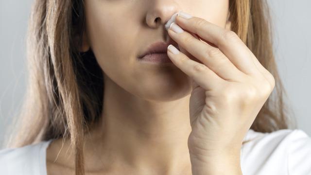 Burundan kan gelmesi orucu bozar mı? Oruçluyken burun kanaması orucu zayıflatır mı?