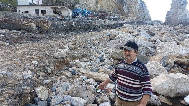 Amasra’da dev dalgalar dolguyu alınca tarihi eserler ortaya çıktı