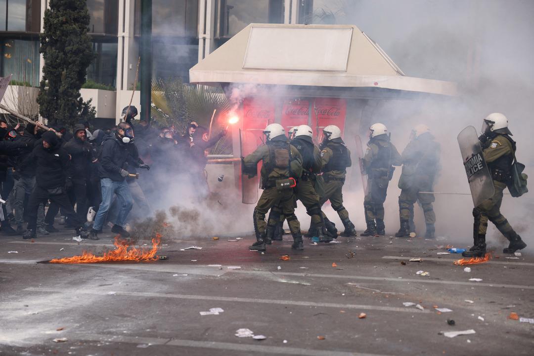 2025-02-28T125818Z_1991801313_RC2N3DANOZPY_RTRMADP_3_GREECE-TRAINS-CRASH-ANNIVERSARY-PROTEST