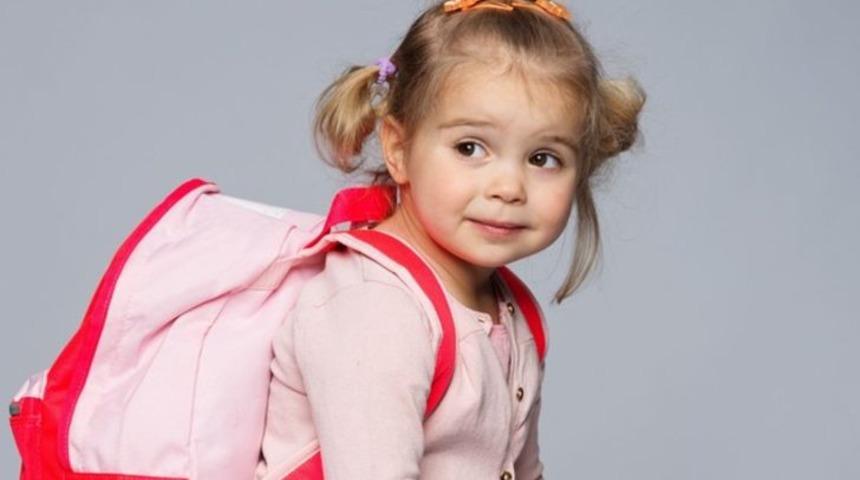 Çocuklar ağırlıklarının yüzde 10'u kadar çanta yükü taşımalı