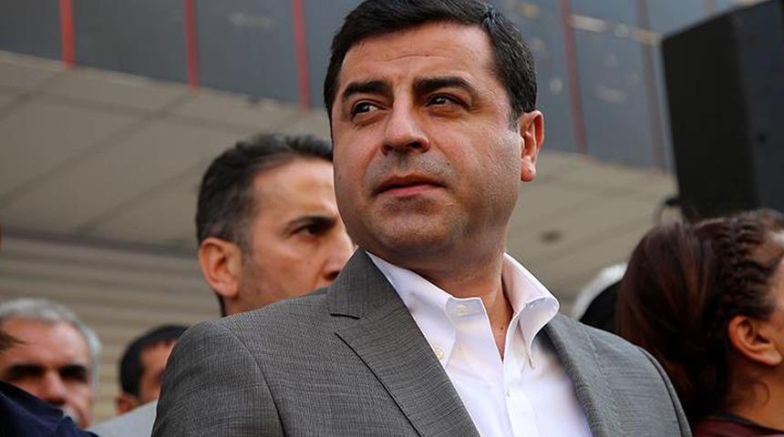 Selahattin Demirtaş'tan teröristbaşı Öcalan'ın çağrısına açıklama: "Erdoğan, Bahçeli ve Öcalan'ın başarısı için elimden geleni yapacağım"