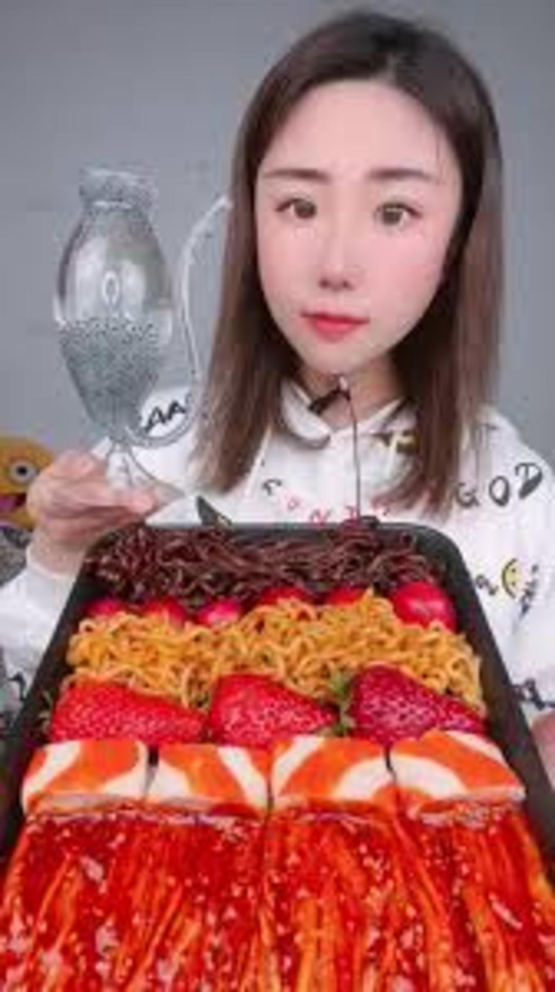 Yedirerek öldüren trend! Amacından şaştı: Mukbang çılgınlığı sosyal medyada obetize ve can kaybına sebep oldu 4